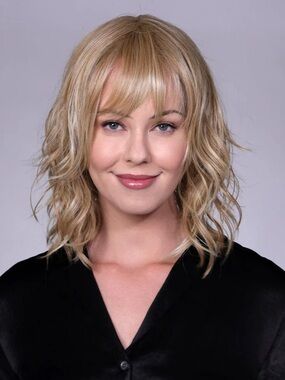 Belle Tress Blonde Layered Wavy Wig NWT Birmingham in Raw Sugar Blonde